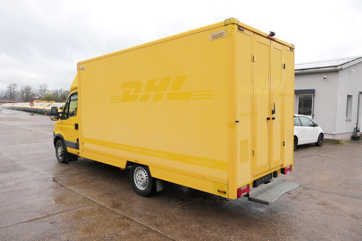 IVECO Daily 35 S11 C30C AUTOMATIK KAMERA Regale LUFT D - Dobozos kisteherautó: 4 kép. IVECO Daily 35 S11 C30C AUTOMATIK KAMERA Regale LUFT D - Dobozos kisteherautó: 4 kép.