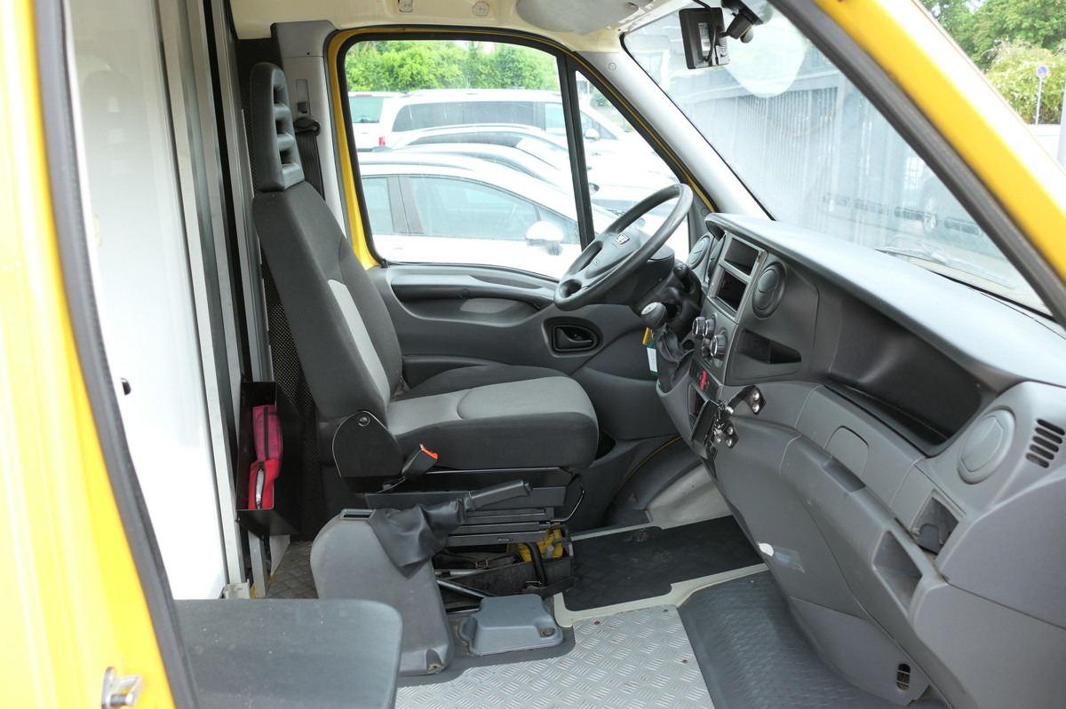 IVECO Daily 35 S11 C30C AUTOMATIK KAMERA Regale LUFT D - Dobozos kisteherautó: 5 kép. IVECO Daily 35 S11 C30C AUTOMATIK KAMERA Regale LUFT D - Dobozos kisteherautó: 5 kép.