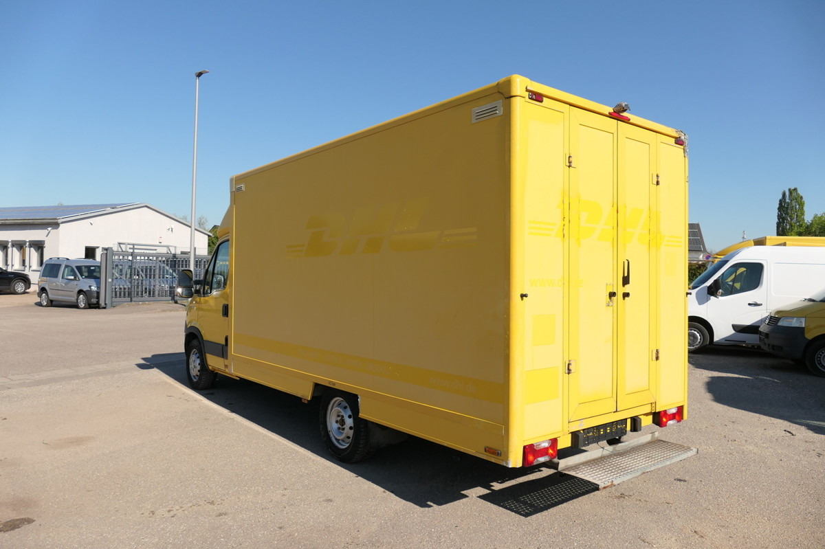 IVECO Daily 35 S11 C30C AUTOMATIK KAMERA Regale LUFT D - Dobozos kisteherautó: 4 kép. IVECO Daily 35 S11 C30C AUTOMATIK KAMERA Regale LUFT D - Dobozos kisteherautó: 4 kép.