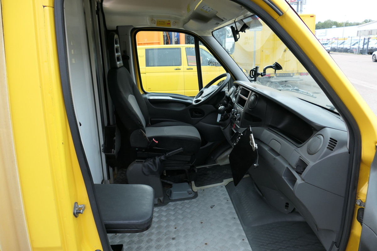 IVECO Daily 35 S11 C30C AUTOMATIK KAMERA Regale LUFT D - Dobozos kisteherautó: 5 kép. IVECO Daily 35 S11 C30C AUTOMATIK KAMERA Regale LUFT D - Dobozos kisteherautó: 5 kép.