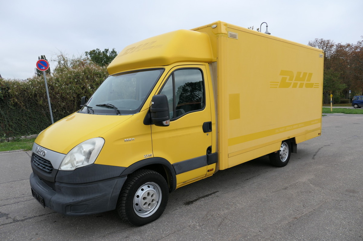 IVECO Daily 35 S11 C30C AUTOMATIK KAMERA Regale LUFT D - Dobozos kisteherautó: 1 kép. IVECO Daily 35 S11 C30C AUTOMATIK KAMERA Regale LUFT D - Dobozos kisteherautó: 1 kép.
