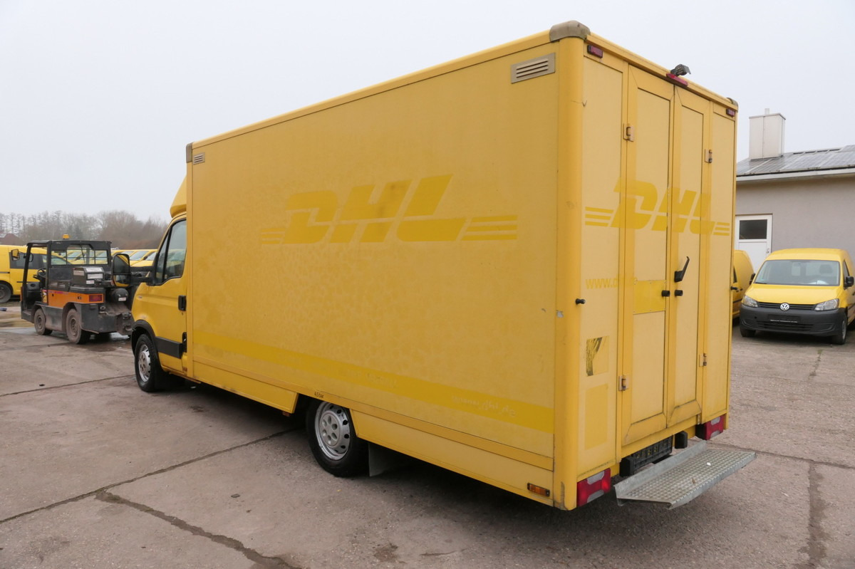 IVECO Daily 35 S11 C30C AUTOMATIK KAMERA Regale LUFT D - Dobozos kisteherautó: 4 kép. IVECO Daily 35 S11 C30C AUTOMATIK KAMERA Regale LUFT D - Dobozos kisteherautó: 4 kép.
