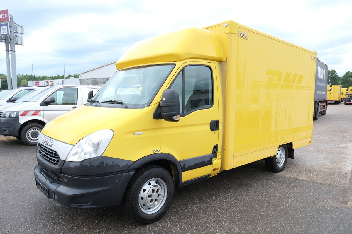 IVECO Daily 35 S11 C30C Kurz AUTOMATIK KAMERA Regale L - Dobozos kisteherautó: 1 kép. IVECO Daily 35 S11 C30C Kurz AUTOMATIK KAMERA Regale L - Dobozos kisteherautó: 1 kép.