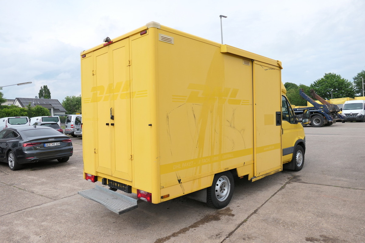 IVECO Daily 35 S11 C30C Kurz AUTOMATIK KAMERA Regale L - Dobozos kisteherautó: 4 kép. IVECO Daily 35 S11 C30C Kurz AUTOMATIK KAMERA Regale L - Dobozos kisteherautó: 4 kép.