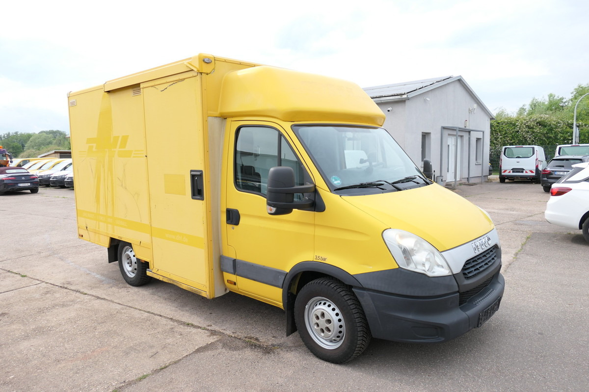 IVECO Daily 35 S11 C30C Kurz AUTOMATIK KAMERA Regale L - Dobozos kisteherautó: 2 kép. IVECO Daily 35 S11 C30C Kurz AUTOMATIK KAMERA Regale L - Dobozos kisteherautó: 2 kép.