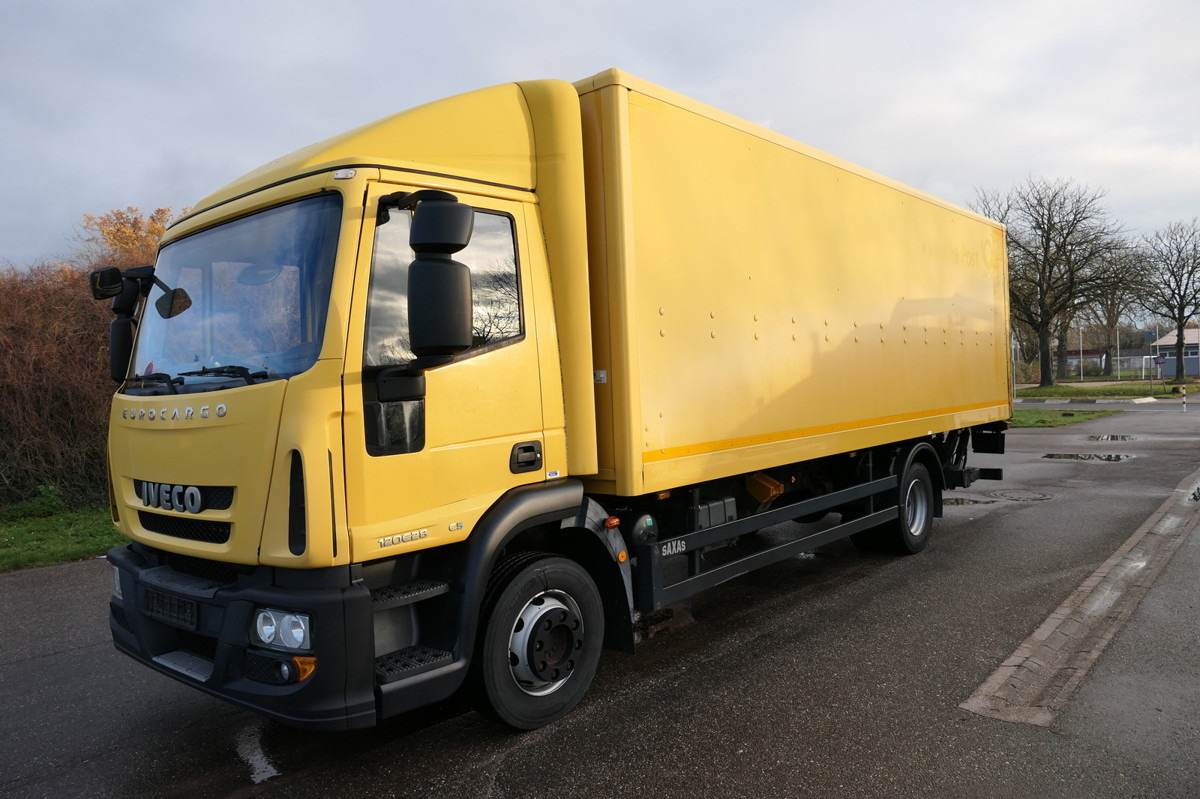 IVECO EuroCargo ML 120 E28/P AHK LBW Koffer 7,00x2,44x - Dobozos felépítményű teherautó: 1 kép. IVECO EuroCargo ML 120 E28/P AHK LBW Koffer 7,00x2,44x - Dobozos felépítményű teherautó: 1 kép.