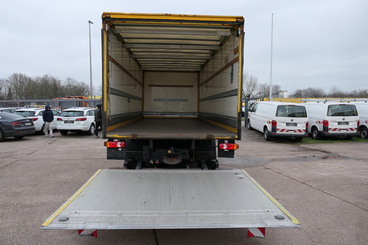 IVECO EuroCargo ML 120 E28/P AHK LBW - Dobozos felépítményű teherautó: 5 kép. IVECO EuroCargo ML 120 E28/P AHK LBW - Dobozos felépítményű teherautó: 5 kép.