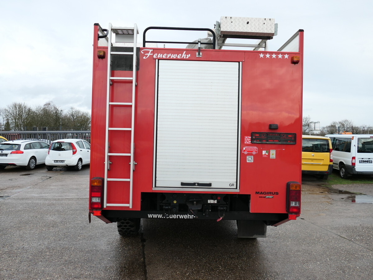 Tűzoltóautó IVECO FF 95 E 18W LF 8/6 DoKa 4X4 SFZ FEUERWEHR Löschf: 16 kép.