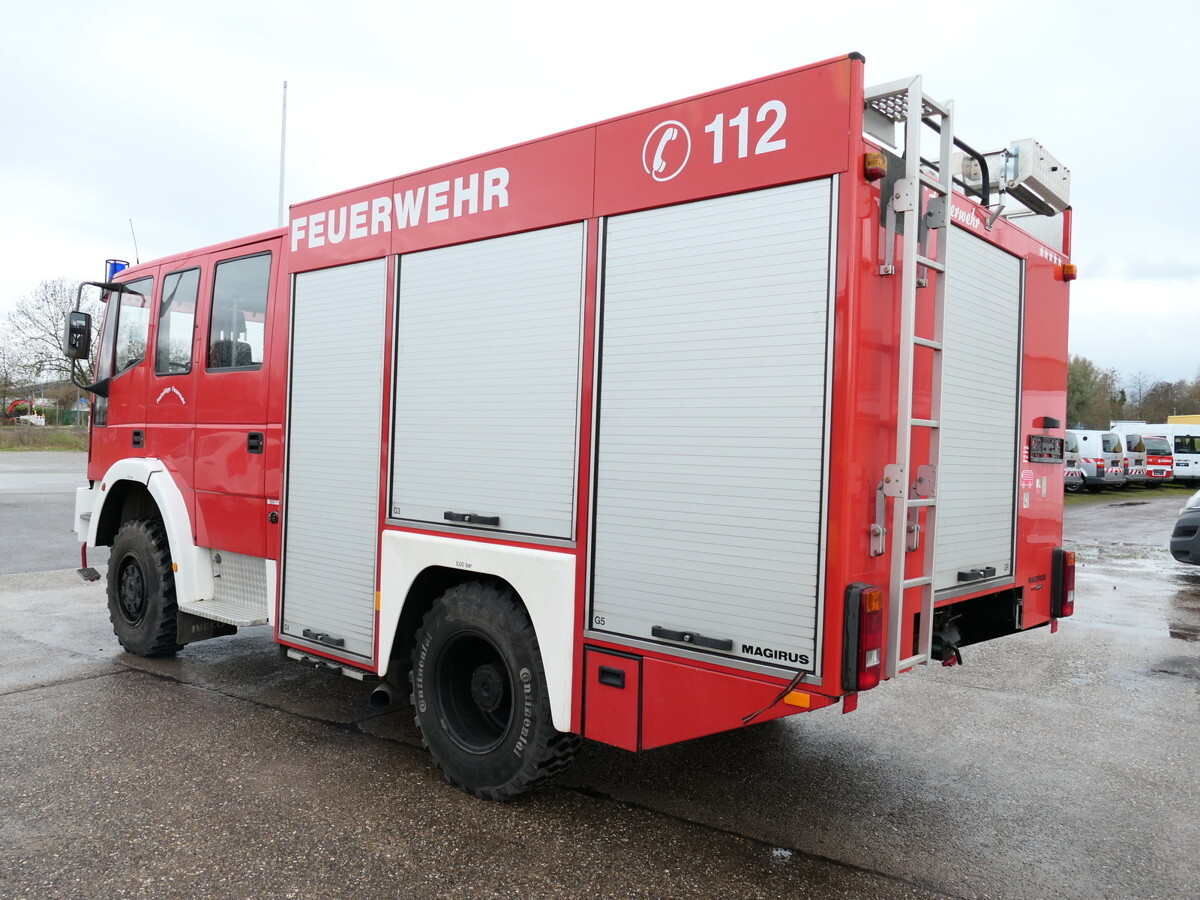 Tűzoltóautó IVECO FF 95 E 18W LF 8/6 DoKa 4X4 SFZ FEUERWEHR Löschf: 7 kép.