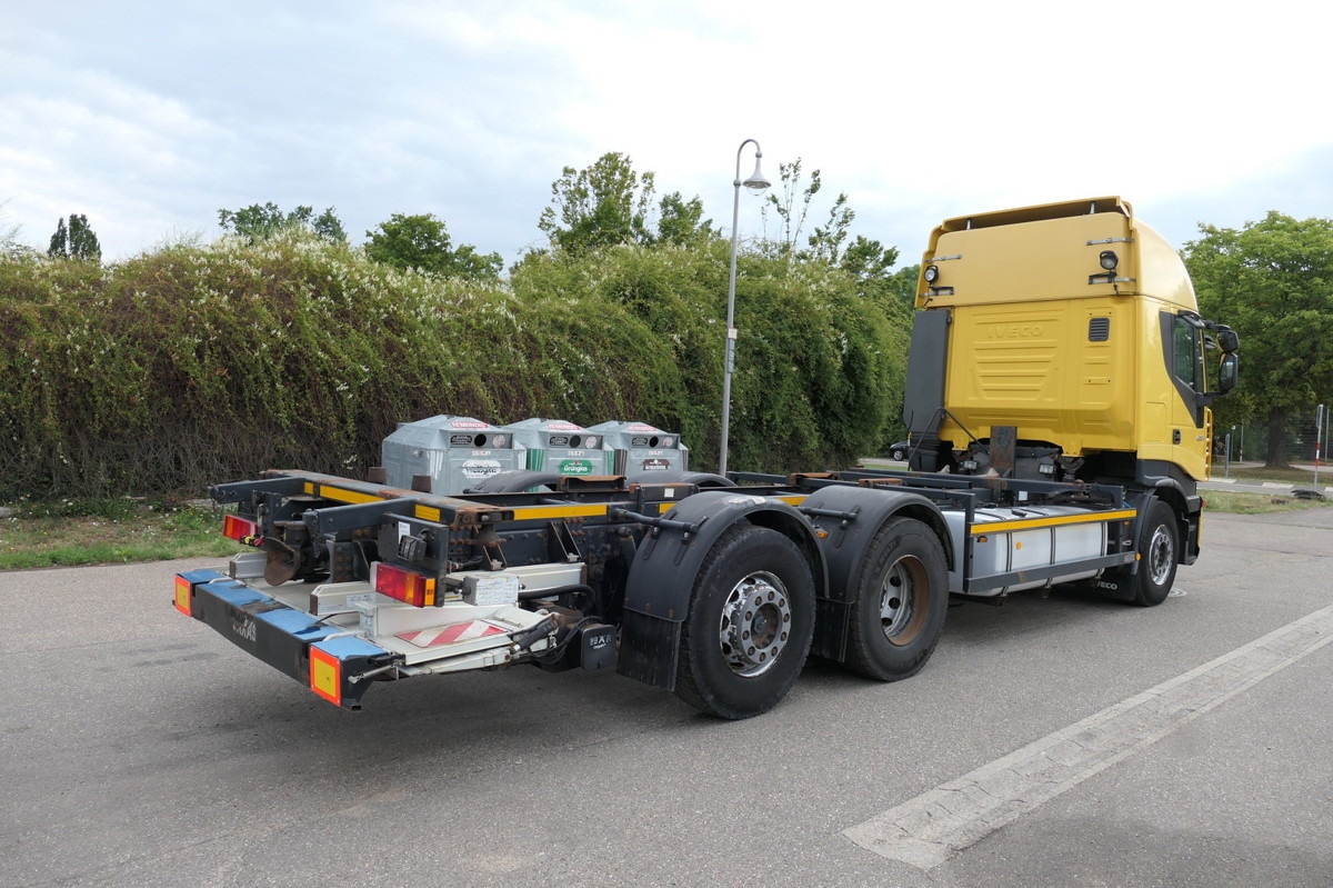 IVECO STRALIS AS 260 S42 Y/FS-CM ECO LBW AHK KLIMA INT - Cserefelépítményes teherautó: 4 kép. IVECO STRALIS AS 260 S42 Y/FS-CM ECO LBW AHK KLIMA INT - Cserefelépítményes teherautó: 4 kép.