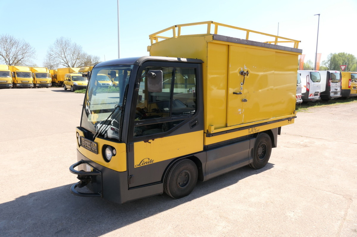 LINDE W20 Schlepper Tractive Batterie 15/2020 - Elektromos vontató: 1 kép. LINDE W20 Schlepper Tractive Batterie 15/2020 - Elektromos vontató: 1 kép.