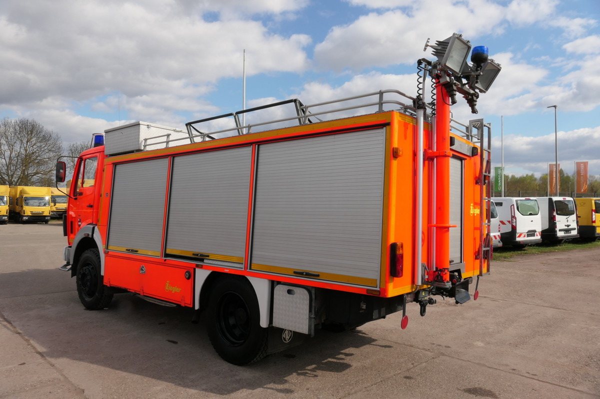 Tűzoltóautó MERCEDES-BENZ 1019 AF Rüstwagen 4x4 TOP ZUSTAND: 6 kép. Tűzoltóautó MERCEDES-BENZ 1019 AF Rüstwagen 4x4 TOP ZUSTAND: 6 kép.