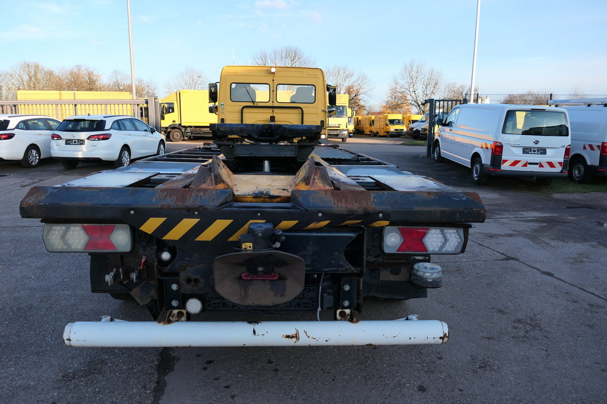 MERCEDES-BENZ KAMAG WBH 25 Wiesel Terberg Umsetzfahrz. KLIMA A - Cserefelépítményes teherautó: 3 kép. MERCEDES-BENZ KAMAG WBH 25 Wiesel Terberg Umsetzfahrz. KLIMA A - Cserefelépítményes teherautó: 3 kép.