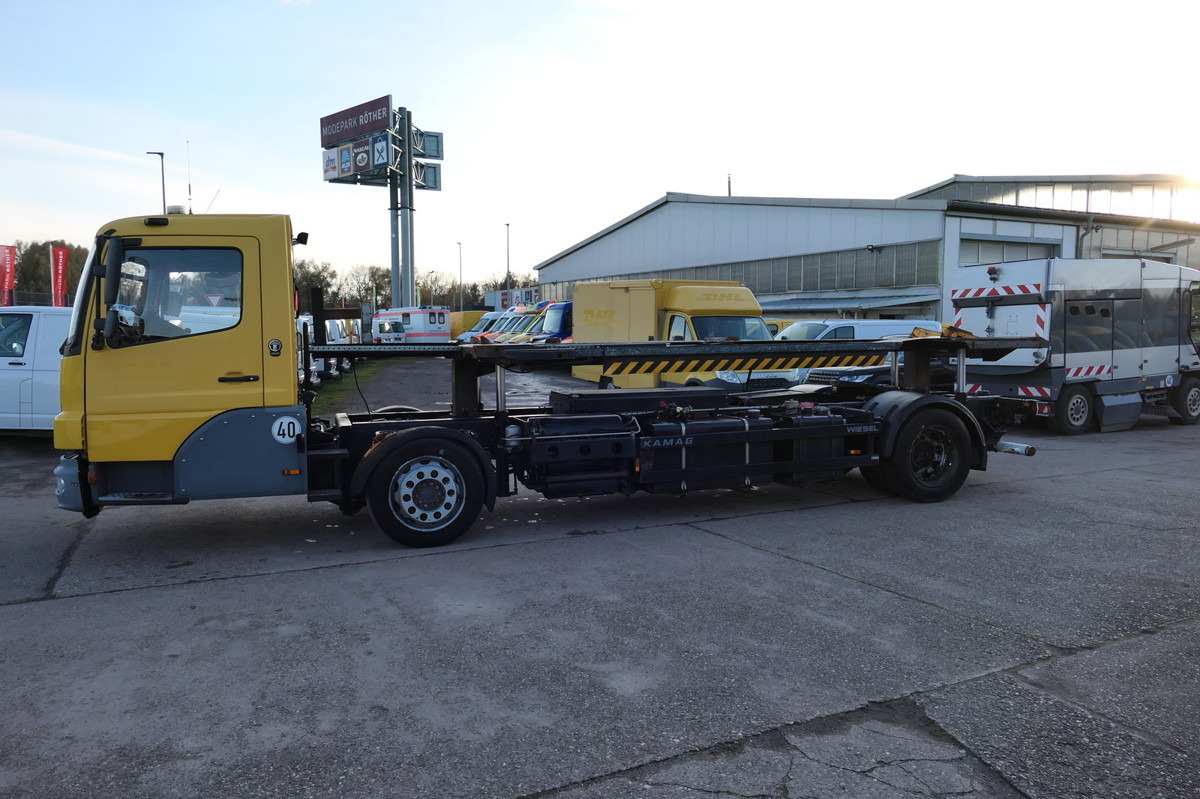 MERCEDES-BENZ KAMAG WBH 25 Wiesel Terberg Umsetzfahrz. KLIMA A - Cserefelépítményes teherautó: 2 kép. MERCEDES-BENZ KAMAG WBH 25 Wiesel Terberg Umsetzfahrz. KLIMA A - Cserefelépítményes teherautó: 2 kép.