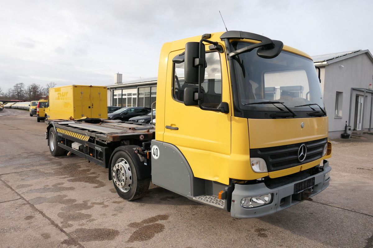 MERCEDES-BENZ KAMAG WBH 25 Wiesel Terberg Umsetzfahrz. Sattelk - Cserefelépítményes teherautó: 3 kép. MERCEDES-BENZ KAMAG WBH 25 Wiesel Terberg Umsetzfahrz. Sattelk - Cserefelépítményes teherautó: 3 kép.