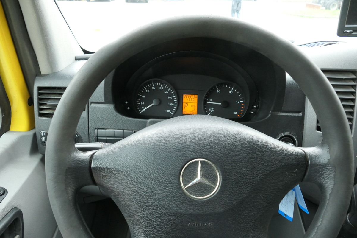 Dobozos kisteherautó MERCEDES-BENZ SPRINTER 310 CDI MAXI EURO-5 KOFFER DURCHGANG RE: 13 kép.
