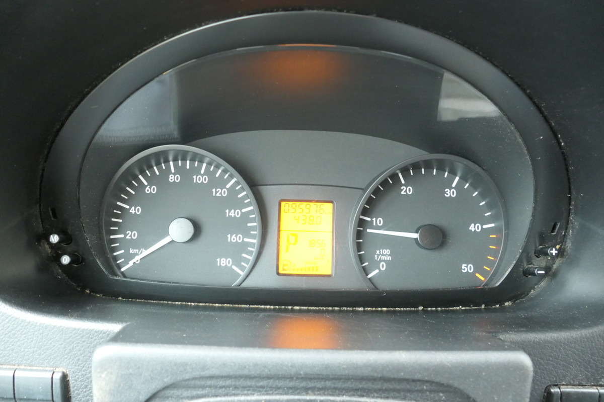 Dobozos kisteherautó MERCEDES-BENZ SPRINTER 310 CDI MAXI EURO-5 KOFFER DURCHGANG RE: 14 kép.