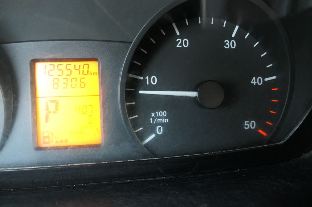 Dobozos kisteherautó MERCEDES-BENZ SPRINTER 310 CDI MAXI EURO-5 KOFFER REGALE KAMER: 12 kép. Dobozos kisteherautó MERCEDES-BENZ SPRINTER 310 CDI MAXI EURO-5 KOFFER REGALE KAMER: 12 kép.