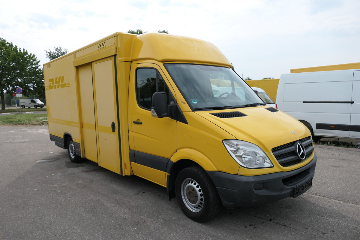MERCEDES-BENZ SPRINTER 310 CDI MAXI EURO-5 KOFFER REGALE KAMER - Dobozos kisteherautó: 2 kép. MERCEDES-BENZ SPRINTER 310 CDI MAXI EURO-5 KOFFER REGALE KAMER - Dobozos kisteherautó: 2 kép.