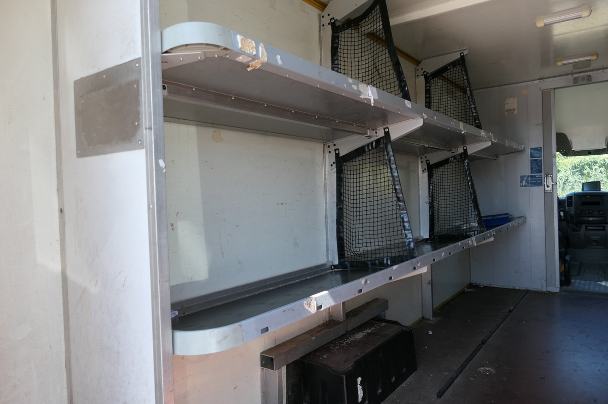 Dobozos kisteherautó MERCEDES-BENZ SPRINTER 310 CDI MAXI EURO-5 KOFFER REGALE KAMER: 7 kép.