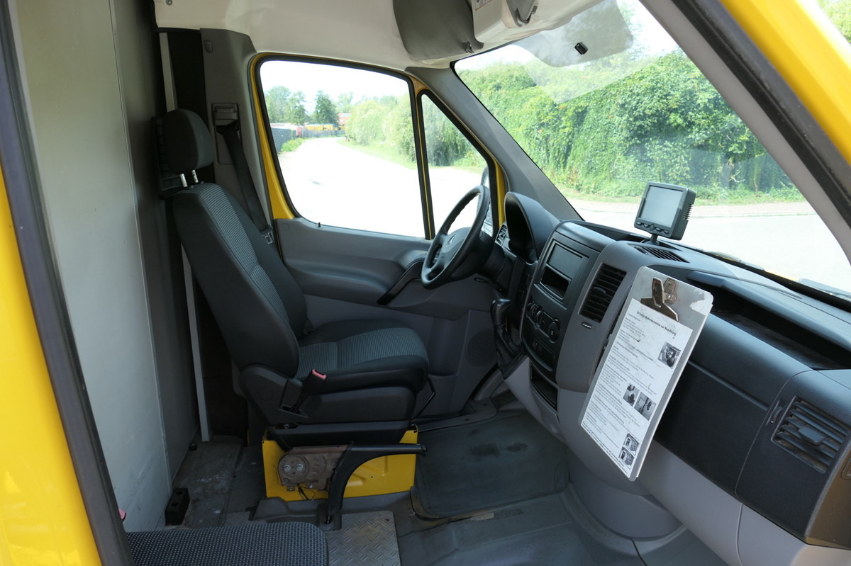 MERCEDES-BENZ SPRINTER 310 CDI MAXI EURO-5 KOFFER REGALE KAMER - Dobozos kisteherautó: 5 kép. MERCEDES-BENZ SPRINTER 310 CDI MAXI EURO-5 KOFFER REGALE KAMER - Dobozos kisteherautó: 5 kép.