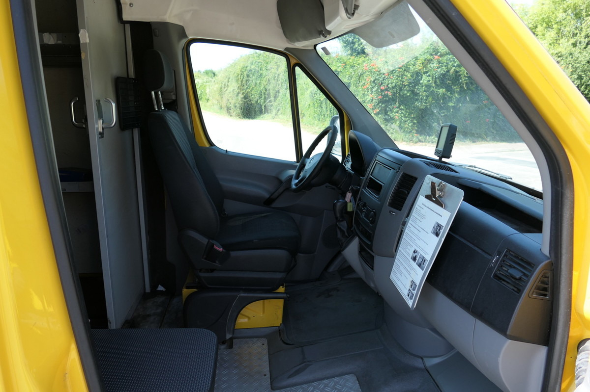 MERCEDES-BENZ SPRINTER 310 CDI MAXI EURO-5 KOFFER REGALE KAMER - Dobozos kisteherautó: 5 kép. MERCEDES-BENZ SPRINTER 310 CDI MAXI EURO-5 KOFFER REGALE KAMER - Dobozos kisteherautó: 5 kép.
