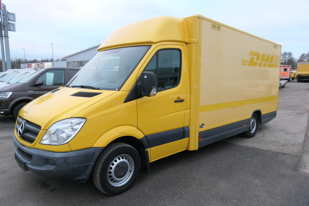 MERCEDES-BENZ SPRINTER 310 CDI MAXI EURO-5 KOFFER REGALE KAMER - Dobozos kisteherautó: 2 kép. MERCEDES-BENZ SPRINTER 310 CDI MAXI EURO-5 KOFFER REGALE KAMER - Dobozos kisteherautó: 2 kép.
