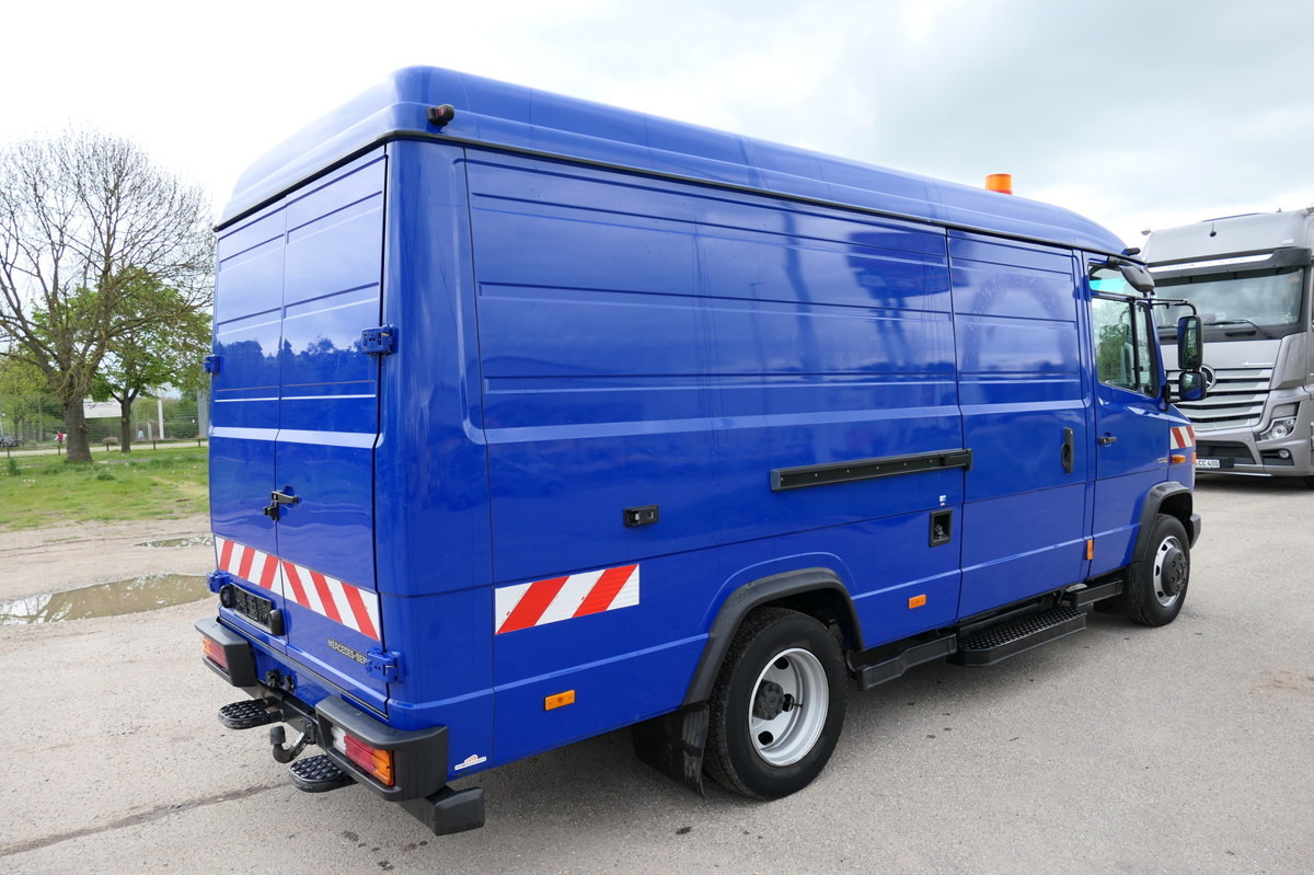 MERCEDES-BENZ Vario 816 D Kanalinspektion Kanal TV Standheizun - Szippantós autó: 4 kép. MERCEDES-BENZ Vario 816 D Kanalinspektion Kanal TV Standheizun - Szippantós autó: 4 kép.