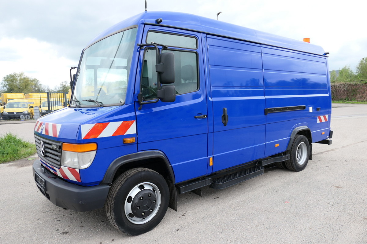 MERCEDES-BENZ Vario 816 D Kanalinspektion Kanal TV Standheizun - Szippantós autó: 2 kép. MERCEDES-BENZ Vario 816 D Kanalinspektion Kanal TV Standheizun - Szippantós autó: 2 kép.