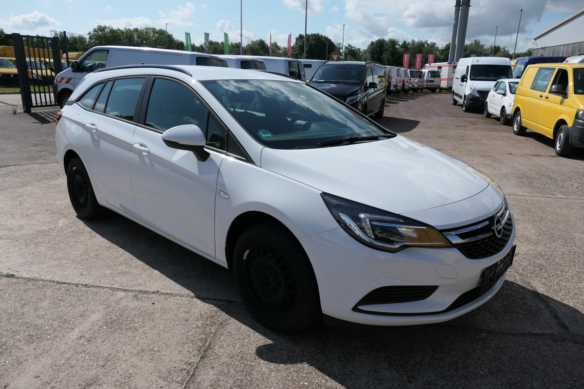 OPEL Astra K 1.4 Turbo CNG Edition Klima COC - Autó: 2 kép. OPEL Astra K 1.4 Turbo CNG Edition Klima COC - Autó: 2 kép.