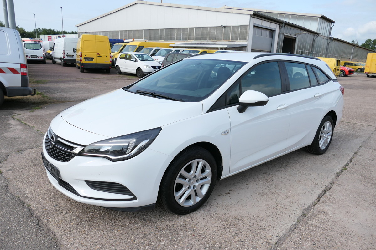 OPEL Astra K 1.6 CDTI Edition S/S KLIMA - Autó: 1 kép. OPEL Astra K 1.6 CDTI Edition S/S KLIMA - Autó: 1 kép.