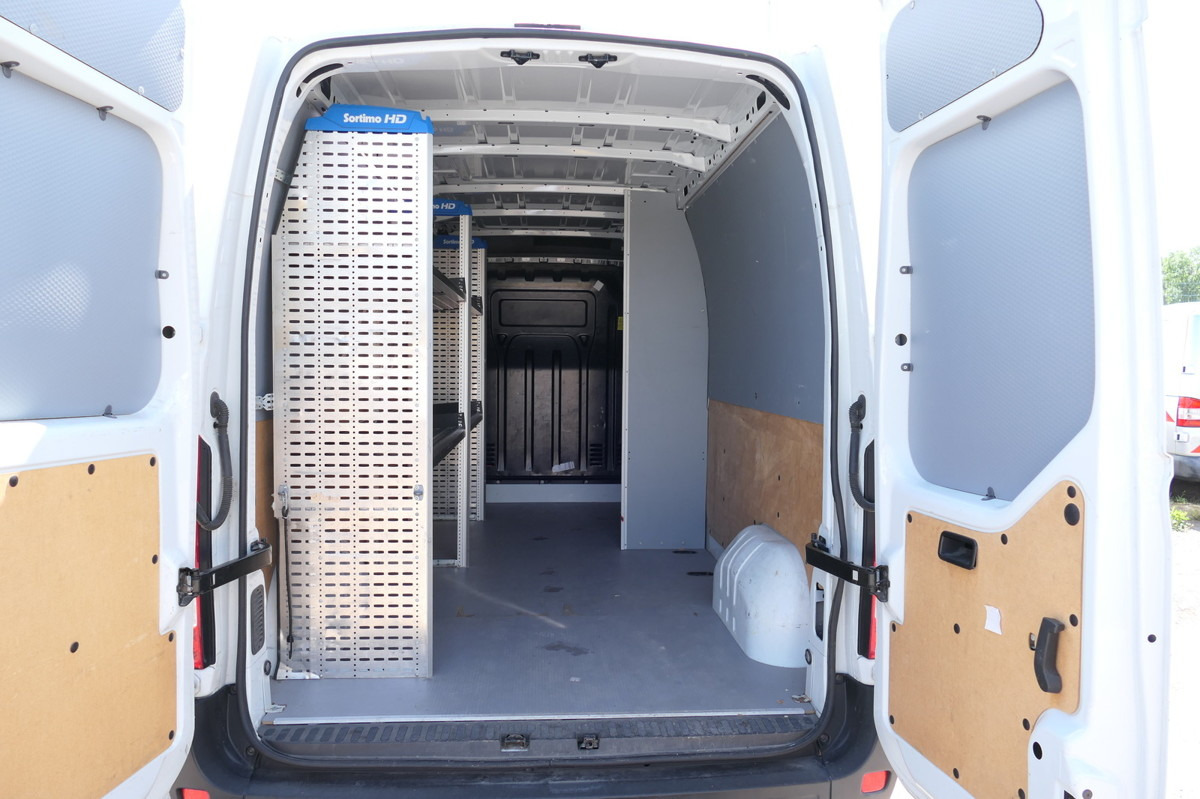 RENAULT Master 130 dCi L3H2 Euro6 KLIMA COC Regal - Furgon: 1 kép. RENAULT Master 130 dCi L3H2 Euro6 KLIMA COC Regal - Furgon: 1 kép.