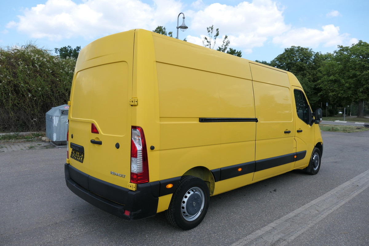 RENAULT Master 130 dCi L3H2 Euro6 KLIMA COC Regal - Furgon: 4 kép. RENAULT Master 130 dCi L3H2 Euro6 KLIMA COC Regal - Furgon: 4 kép.