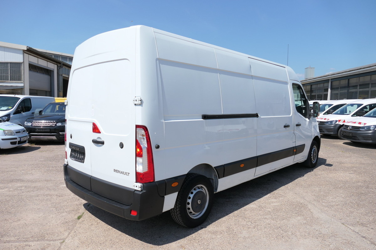 RENAULT Master 130 dCi L3H2 Euro6 KLIMA COC Regal - Furgon: 4 kép. RENAULT Master 130 dCi L3H2 Euro6 KLIMA COC Regal - Furgon: 4 kép.