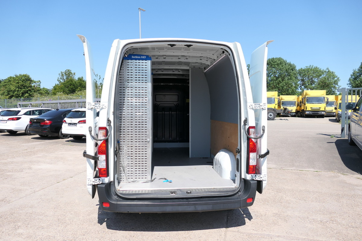 RENAULT Master 130 dCi L3H2 Euro6 KLIMA COC Regal - Furgon: 1 kép. RENAULT Master 130 dCi L3H2 Euro6 KLIMA COC Regal - Furgon: 1 kép.