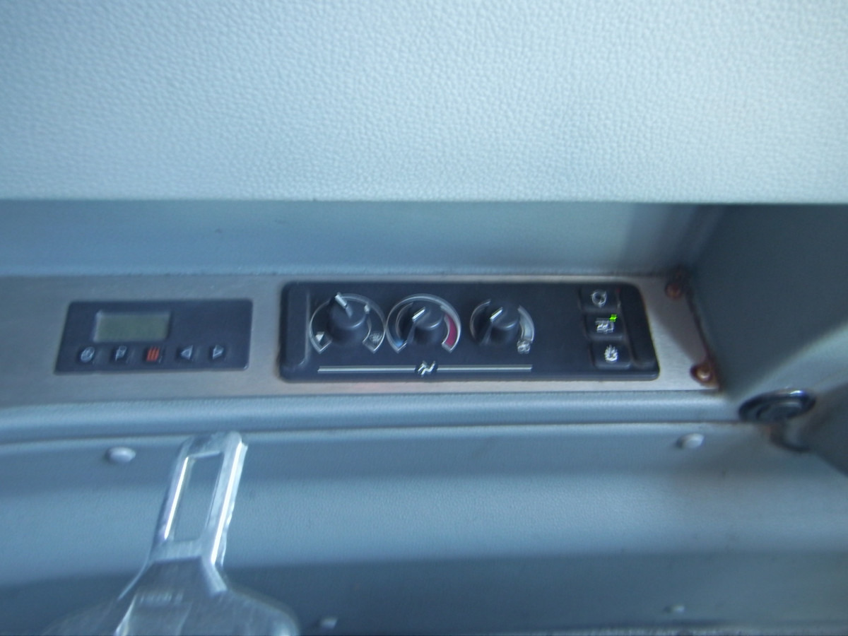 Városi busz SETRA S415 NF - EEV1 EURO 5 STANDHEIZUNG: 13 kép. Városi busz SETRA S415 NF - EEV1 EURO 5 STANDHEIZUNG: 13 kép.