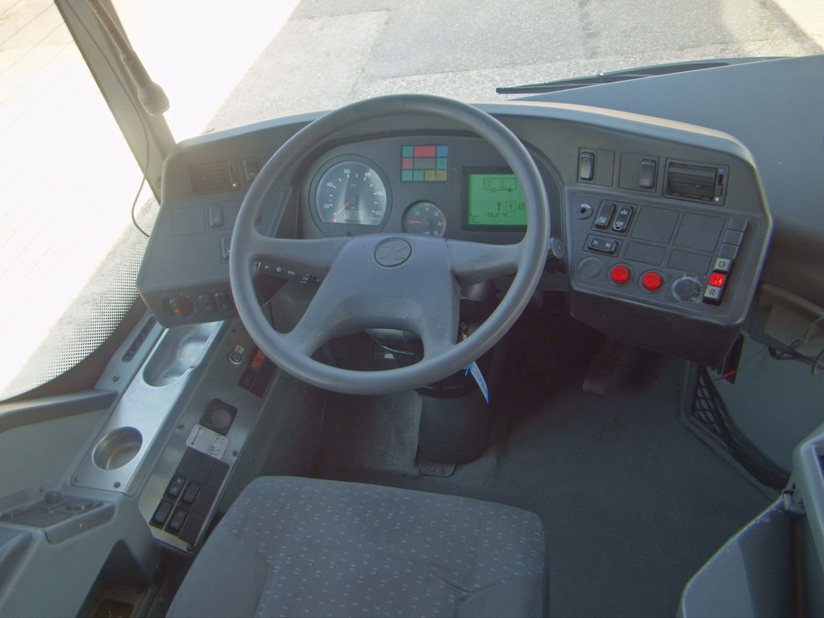 Városi busz SETRA S415 NF - EEV1 EURO 5 STANDHEIZUNG: 17 kép. Városi busz SETRA S415 NF - EEV1 EURO 5 STANDHEIZUNG: 17 kép.