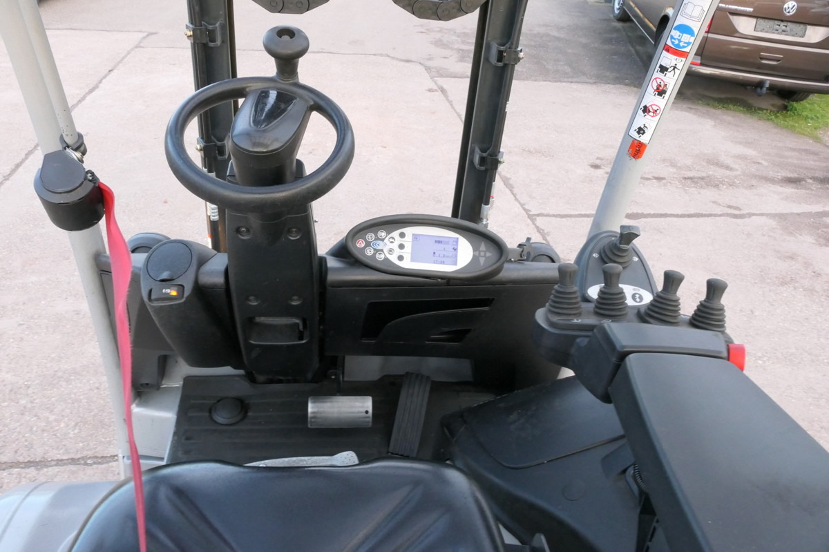 STILL RX 20-18P/H 4-RAD Lange Gabeln - Hordozható targonca: 5 kép. STILL RX 20-18P/H 4-RAD Lange Gabeln - Hordozható targonca: 5 kép.