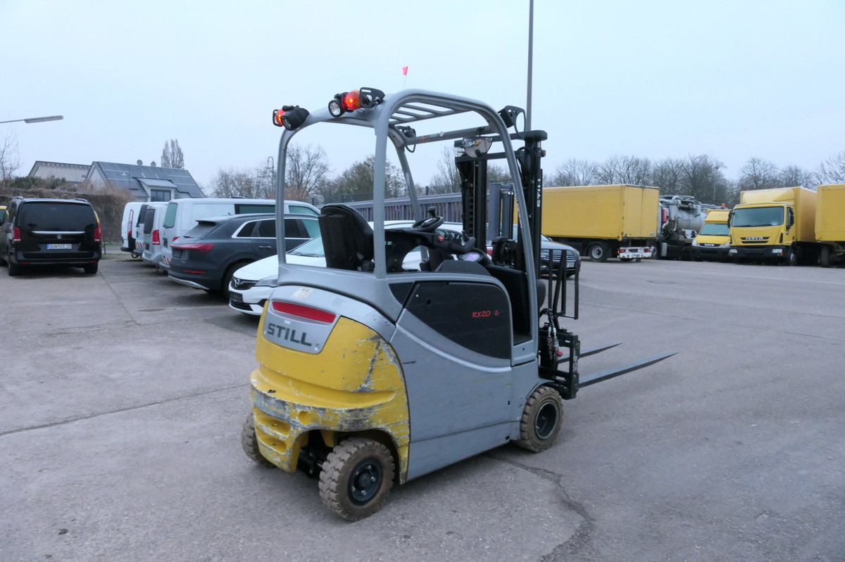 STILL RX 20-18P/H 4-RAD Lange Gabeln - Hordozható targonca: 4 kép. STILL RX 20-18P/H 4-RAD Lange Gabeln - Hordozható targonca: 4 kép.