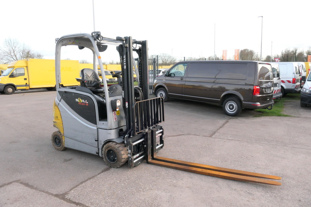 STILL RX 20-18P/H 4-RAD Lange Gabeln! - Hordozható targonca: 2 kép. STILL RX 20-18P/H 4-RAD Lange Gabeln! - Hordozható targonca: 2 kép.