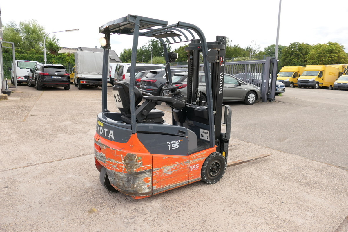 TOYOTA 7FBEST 15 Elektro Batterie 48/2021 3-Rad - Elektromos targonca: 2 kép. TOYOTA 7FBEST 15 Elektro Batterie 48/2021 3-Rad - Elektromos targonca: 2 kép.