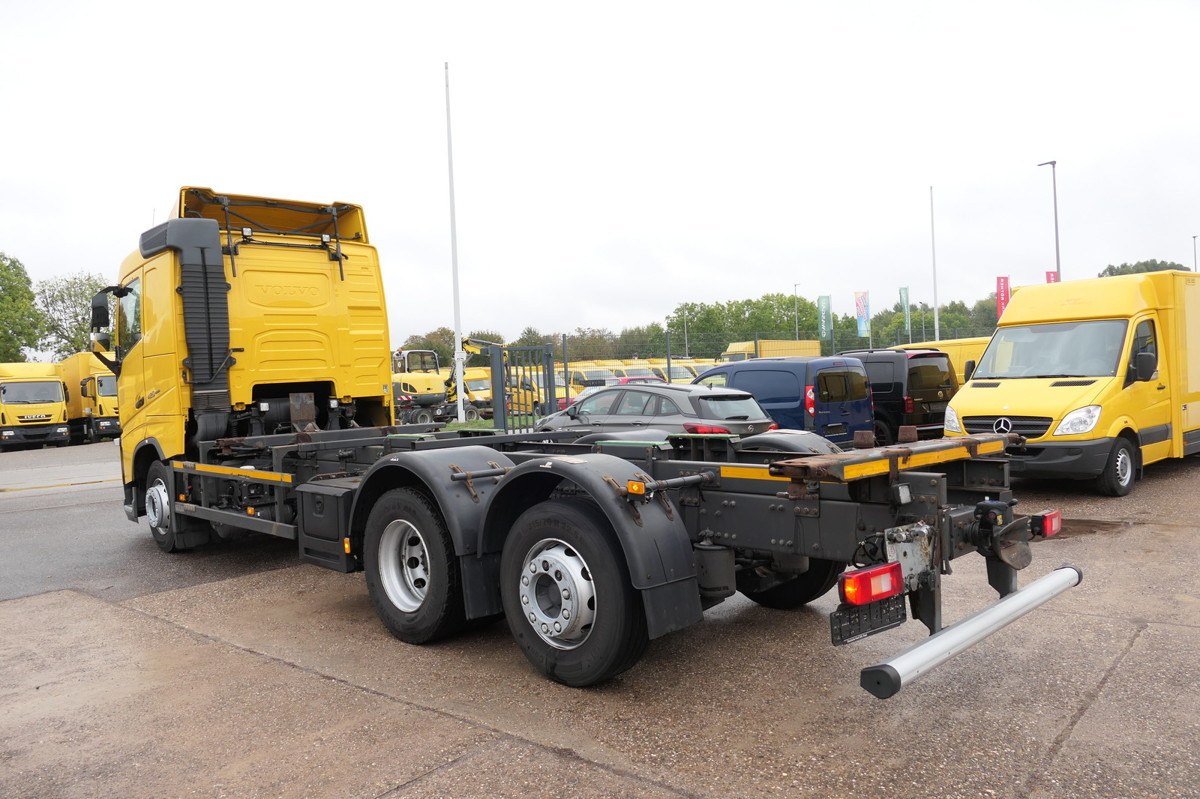 Cserefelépítményes teherautó VOLVO FH 26.420 6x2 BDF: 6 kép.