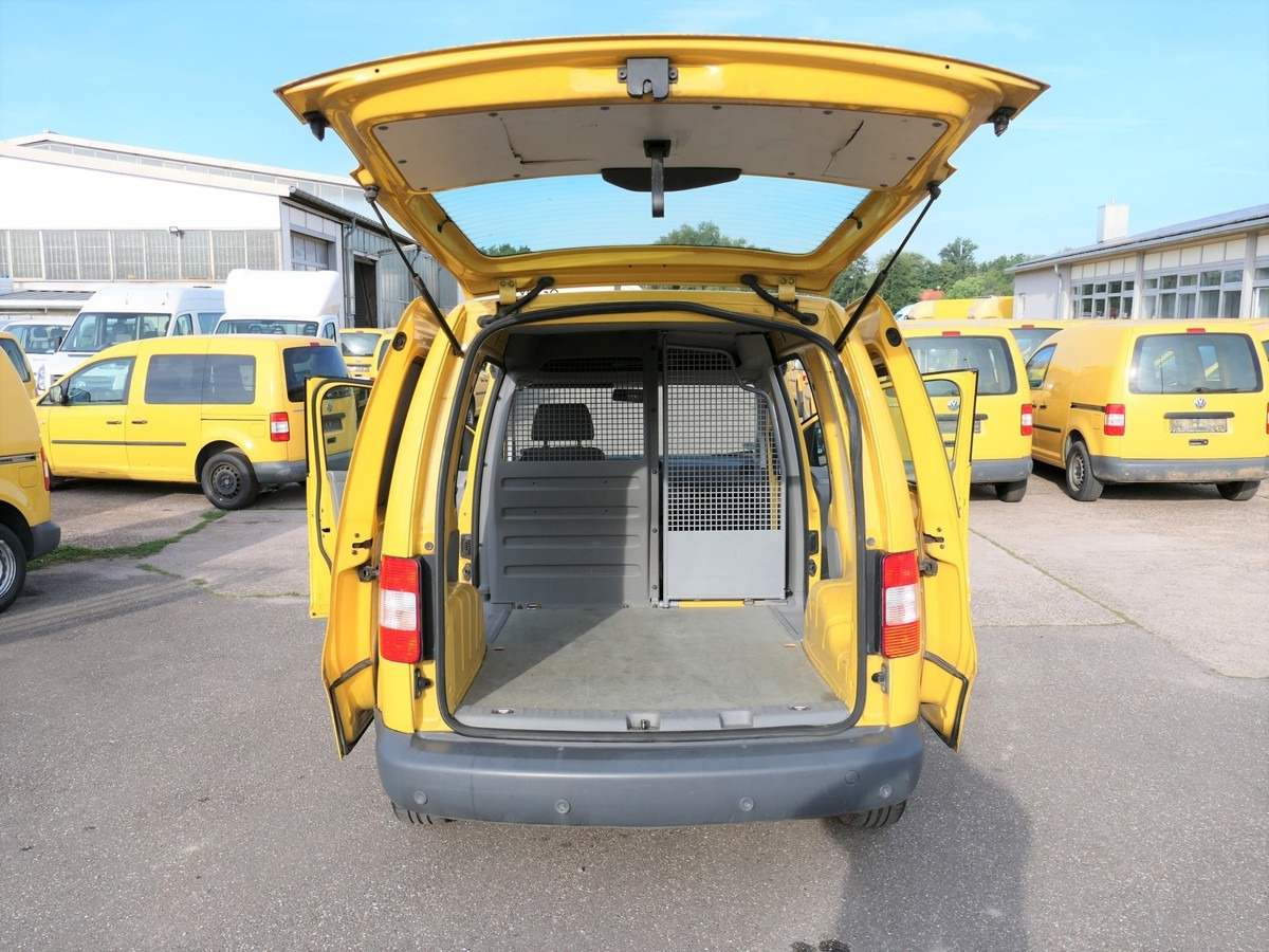 VW Caddy 2.0 SDI PARKTRONIK 2xSCHIEBETÜR - Kis furgon: 3 kép. VW Caddy 2.0 SDI PARKTRONIK 2xSCHIEBETÜR - Kis furgon: 3 kép.