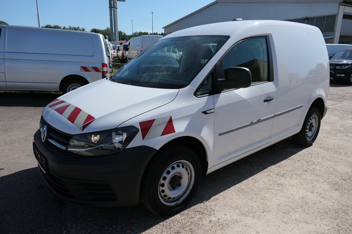 VW Caddy 2.0 TDI 4Motion 2-Sitzer Klima Tempomat W - Kis furgon: 2 kép. VW Caddy 2.0 TDI 4Motion 2-Sitzer Klima Tempomat W - Kis furgon: 2 kép.