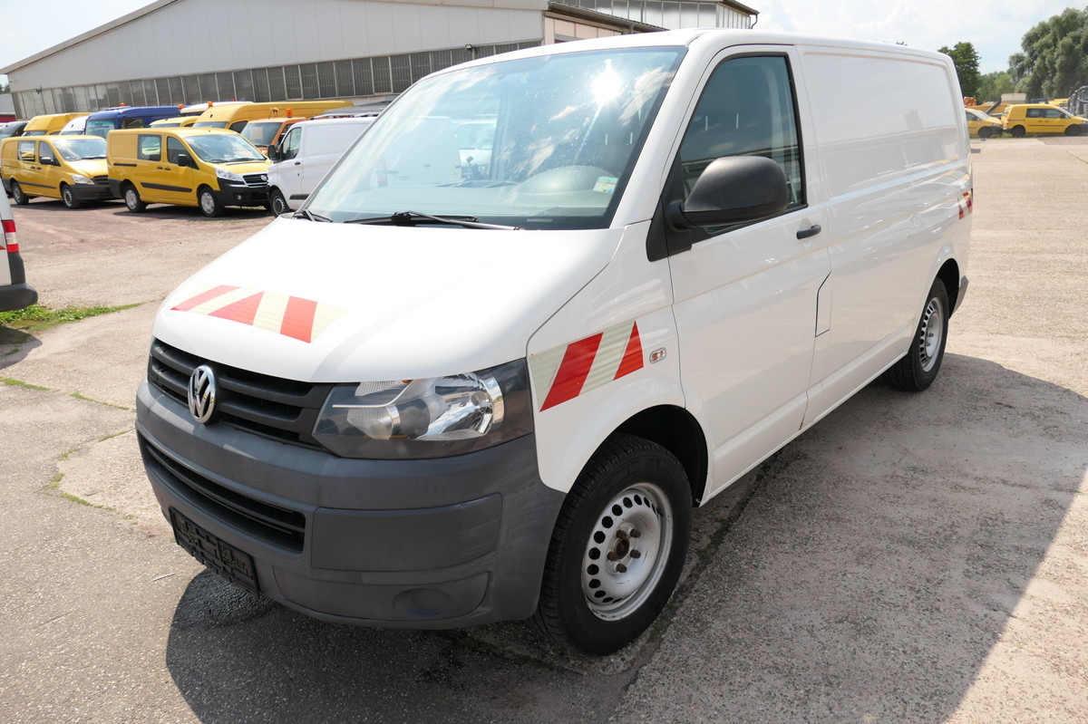 VW T5 2.0 TDI 4Motion 3-Sitzer AHK KLIMA WERKSTATTE - Kis furgon: 3 kép. VW T5 2.0 TDI 4Motion 3-Sitzer AHK KLIMA WERKSTATTE - Kis furgon: 3 kép.
