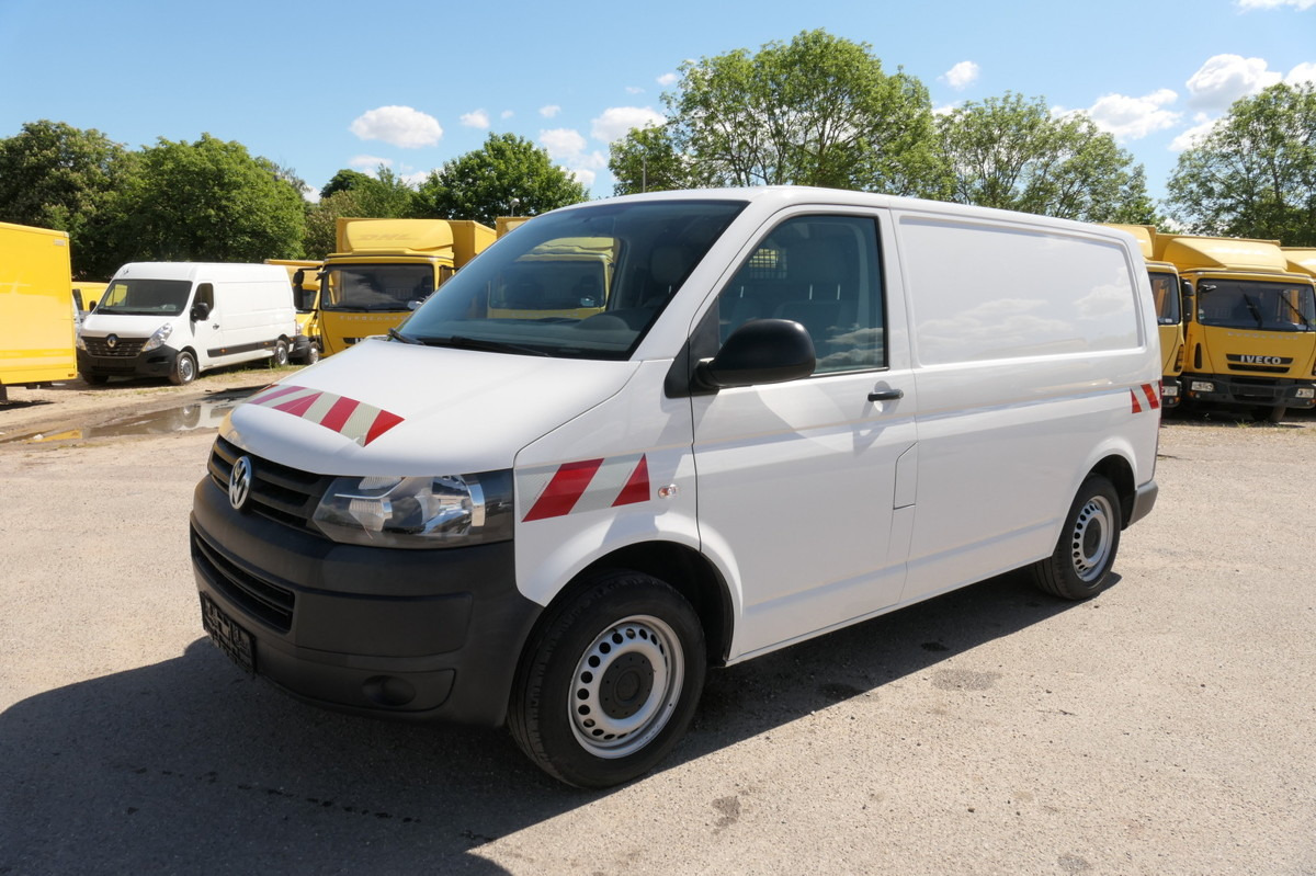 VW T5 2.0 TDI 4Motion 3-Sitzer KLIMA AHK Werkstatte - Furgon: 3 kép. VW T5 2.0 TDI 4Motion 3-Sitzer KLIMA AHK Werkstatte - Furgon: 3 kép.