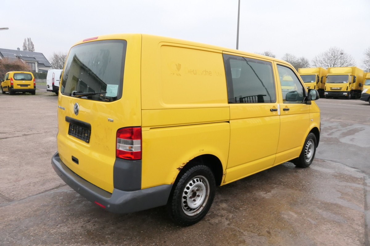 VW T5 Transporter 2.0 TDI 2-Sitzer EURO-5 CoC 2xSCH - Kis furgon: 4 kép. VW T5 Transporter 2.0 TDI 2-Sitzer EURO-5 CoC 2xSCH - Kis furgon: 4 kép.