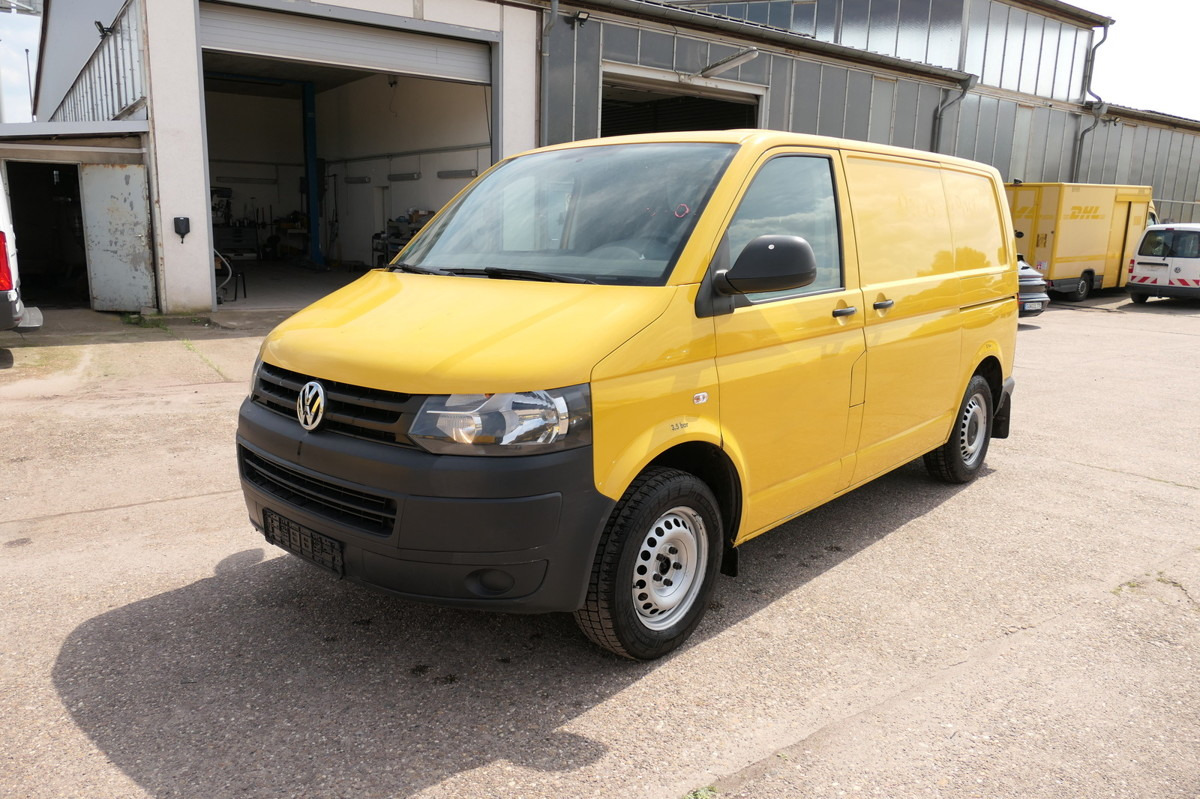 VW T5 Transporter 2.0 TDI COC - Kis furgon: 3 kép. VW T5 Transporter 2.0 TDI COC - Kis furgon: 3 kép.