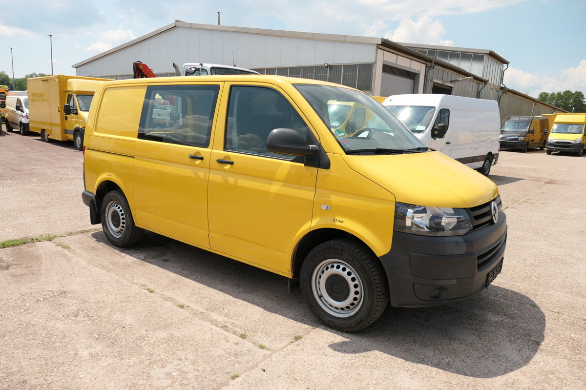 VW T5 Transporter 2.0 TDI COC - Kis furgon: 2 kép. VW T5 Transporter 2.0 TDI COC - Kis furgon: 2 kép.