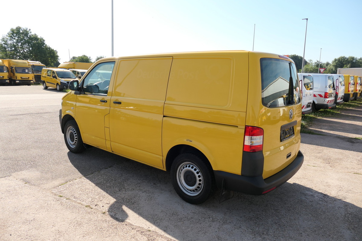 VW T5 Transporter 2.0 TDI COC - Kis furgon: 5 kép. VW T5 Transporter 2.0 TDI COC - Kis furgon: 5 kép.
